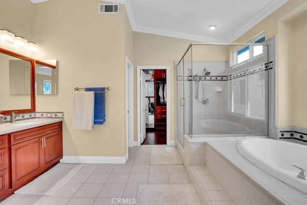 2125 Ridgeview Terrace Drive, Long Beach, California 90755 home-pic-43